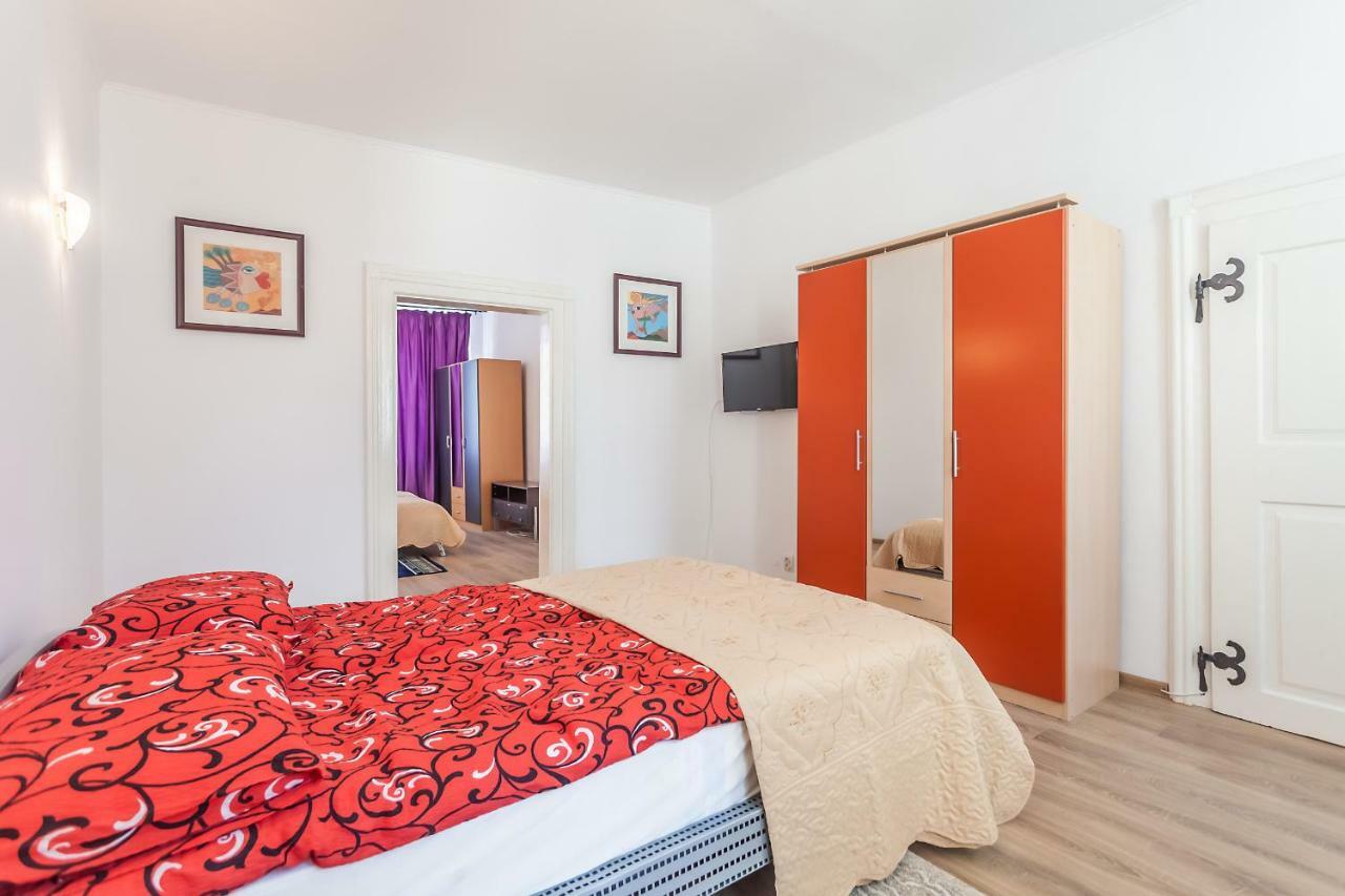 Kostas Apartments 브라쇼브 외부 사진
