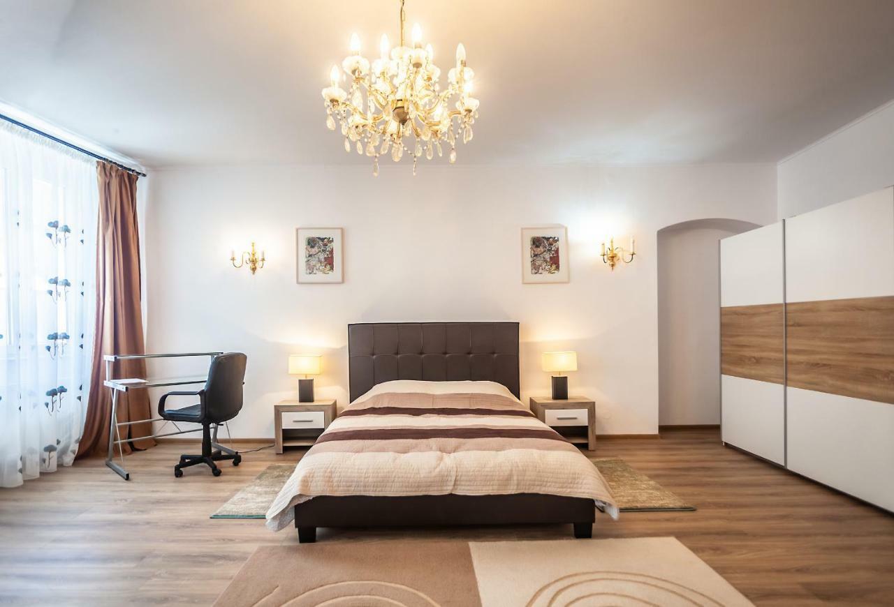 Kostas Apartments 브라쇼브 외부 사진