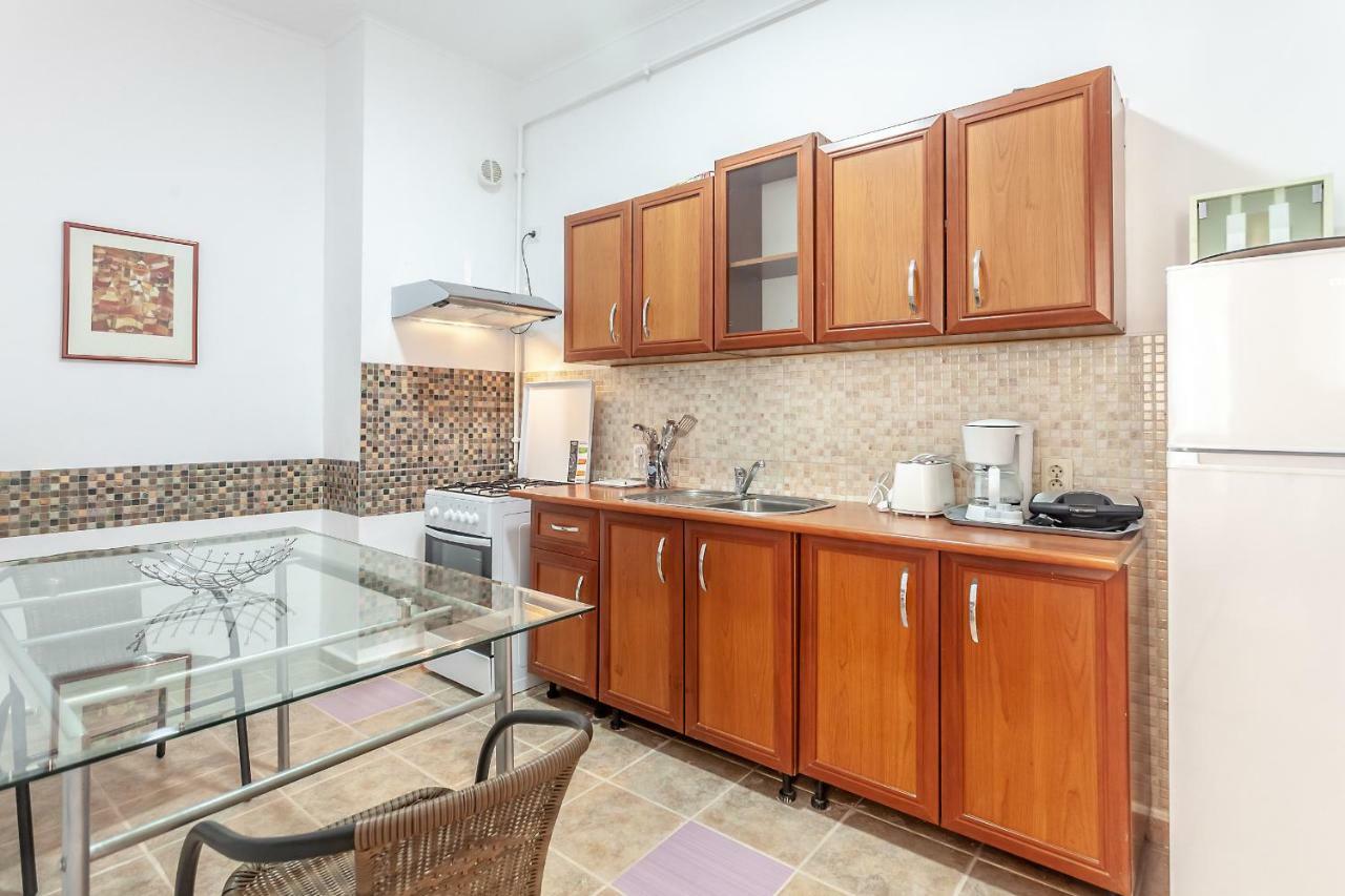 Kostas Apartments 브라쇼브 외부 사진