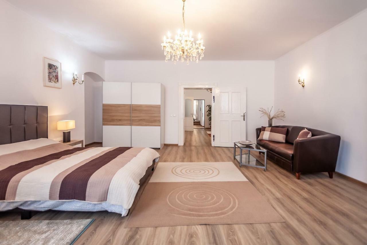 Kostas Apartments 브라쇼브 외부 사진