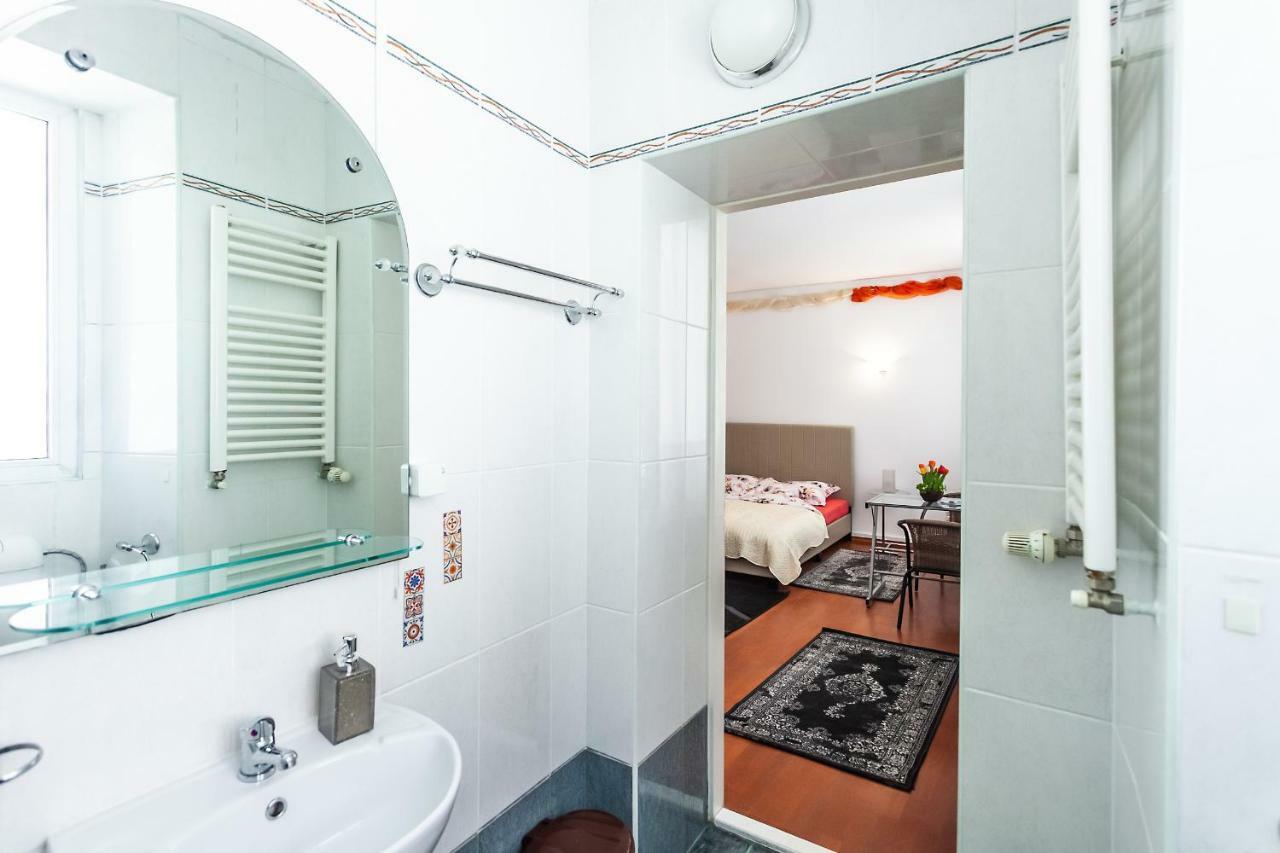 Kostas Apartments 브라쇼브 외부 사진